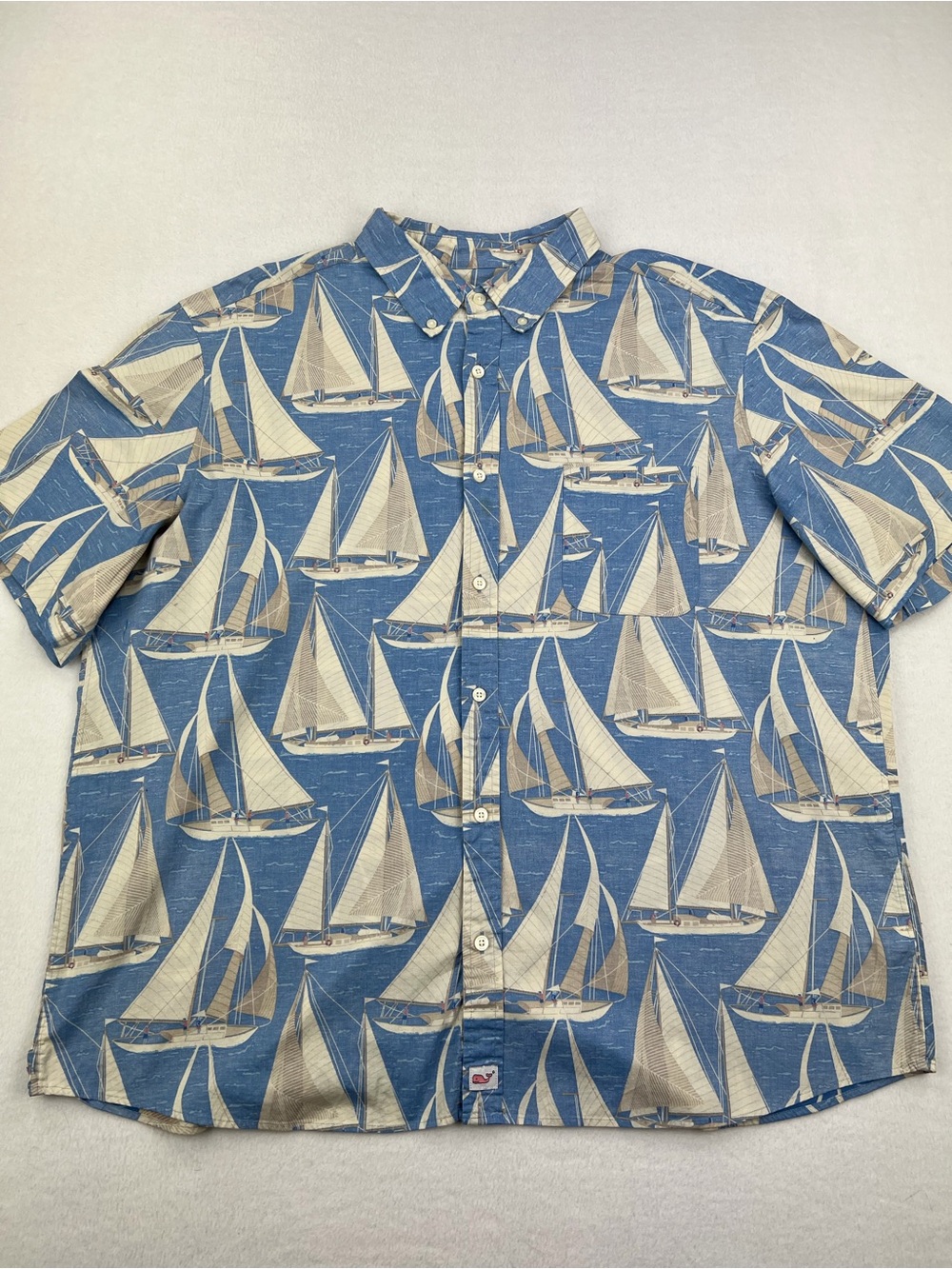 Vineyard Vines Classic Fit Regatta Sailboat Hawaiian Button Short Sleeve Sz XXL